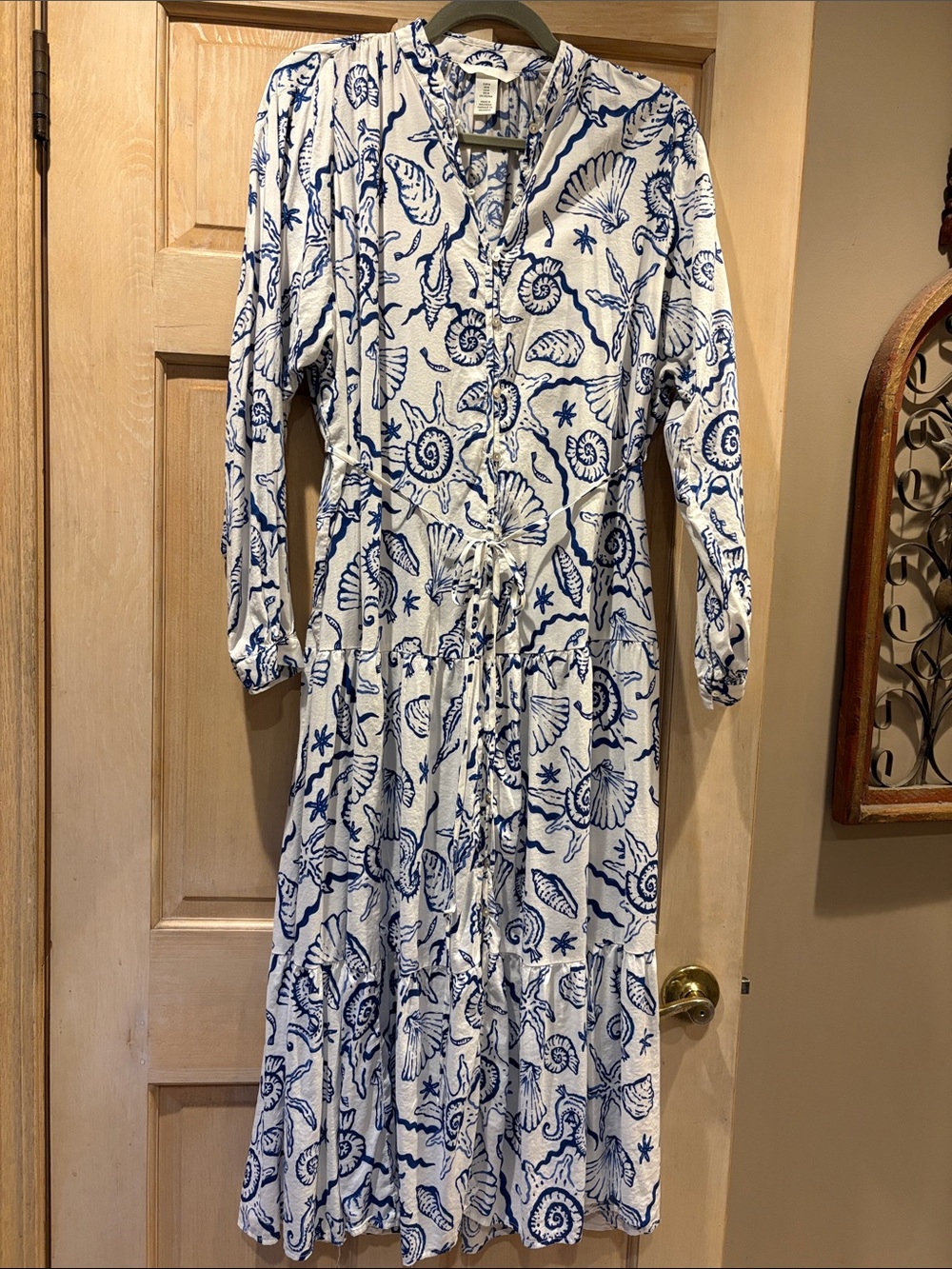 H&M White Maxi Dress with Blue Seashell Print Size M